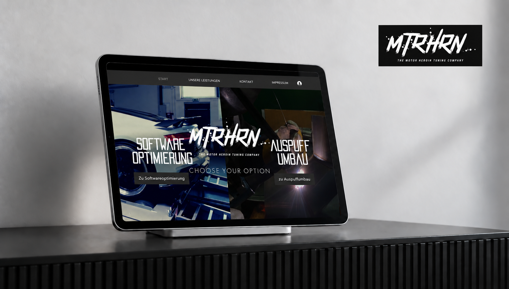 Website von MH Racing auf einem Tablet